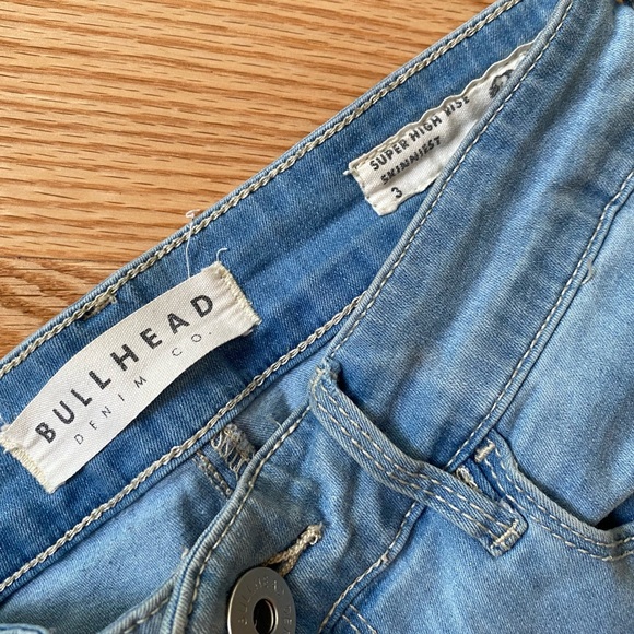 High Waist Jeans - Picture 2 of 3